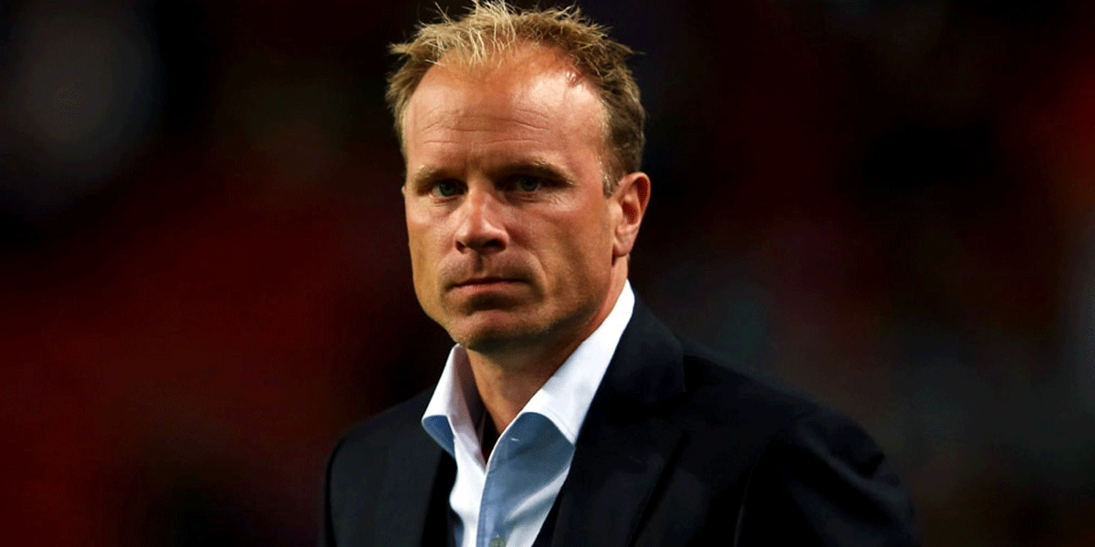 Dennis Bergkamp Peringatkan Arsenal Buang Rasa Takut Gagal