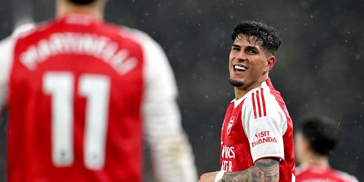 Peran-Hincapie-di-Arsenal